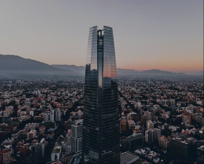Según el Banco Central, la inversión cayó 8,7 % entre abril y junio de este año./ Unsplash - Chalo Gallardo.
