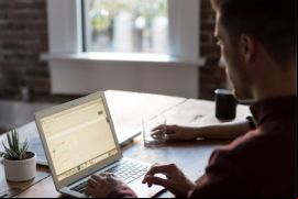 Todas las empresas, sea cual sea su tamaño y facturación, deben proteger sus secretos comerciales / Unsplash; Bench ing.