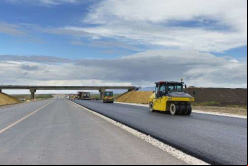 El primer tramo del proyecto contempla una extensión de 277 kilómetros de carreteras y cuatro puentes / Bigstock