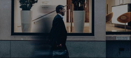 De acuerdo con Sánchez, si bien se contrajo la inversión en los programas de cumplimiento de las empresas, estos no se han detenido. / Unsplash.