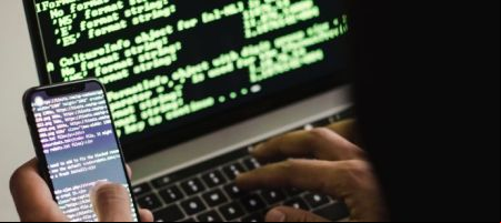 Mientras que el ransomware es la principal amenaza del sector corporativo en Costa Rica, el phishing es el equivalente en el sector bancario de Guatemala. / Canva.